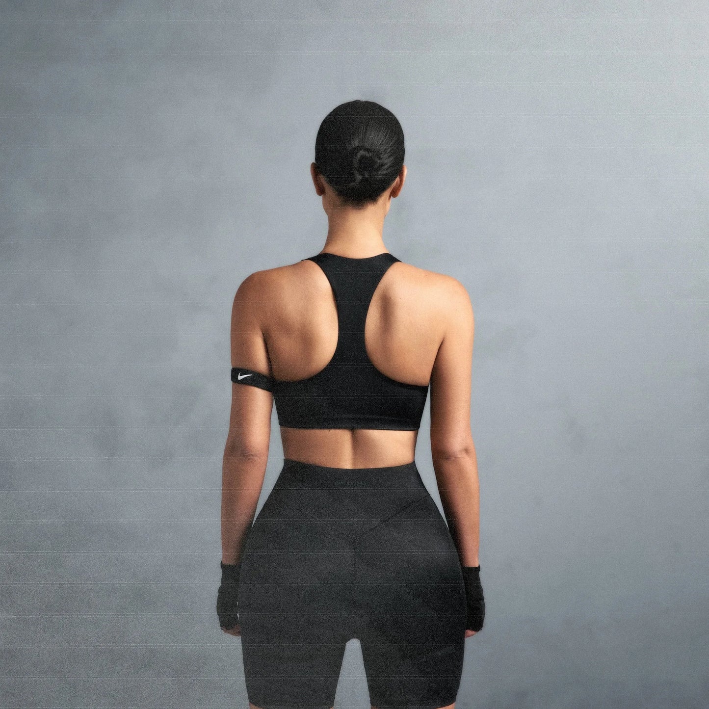 NikeSKIMS SHINE RACERBACK BRA | OBSIDIAN