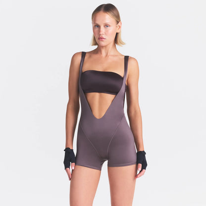 NikeSKIMS SATIN SHINE SUSPENDER 2.5" ONESIE | RESIN
