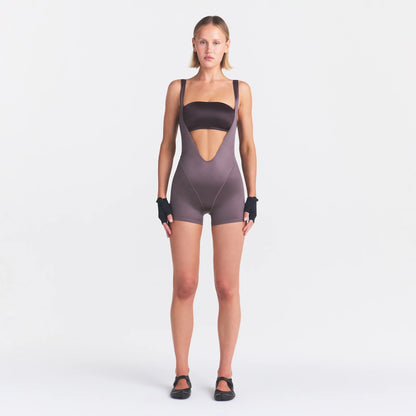 NikeSKIMS SATIN SHINE SUSPENDER 2.5" ONESIE | RESIN