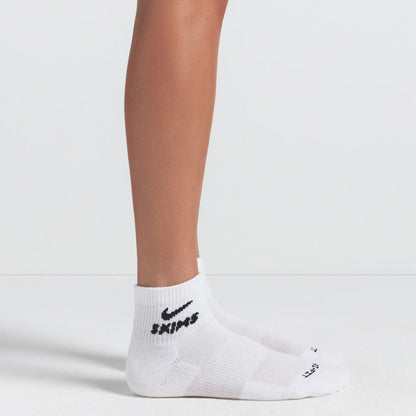 NikeSKIMS ACCESSORIES DRI-FIT™ QUARTER CREW SOCK 3-PACK | SNOW
