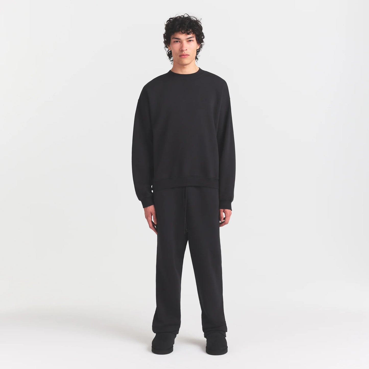 FLEECE LOUNGE MENS RELAXED HIGH CREWNECK | WASHED ONYX