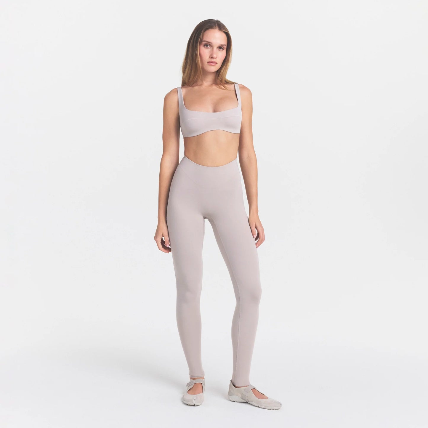 NikeSKIMS STUDIO STRETCH DIPPED 29" LEGGING | LINEN