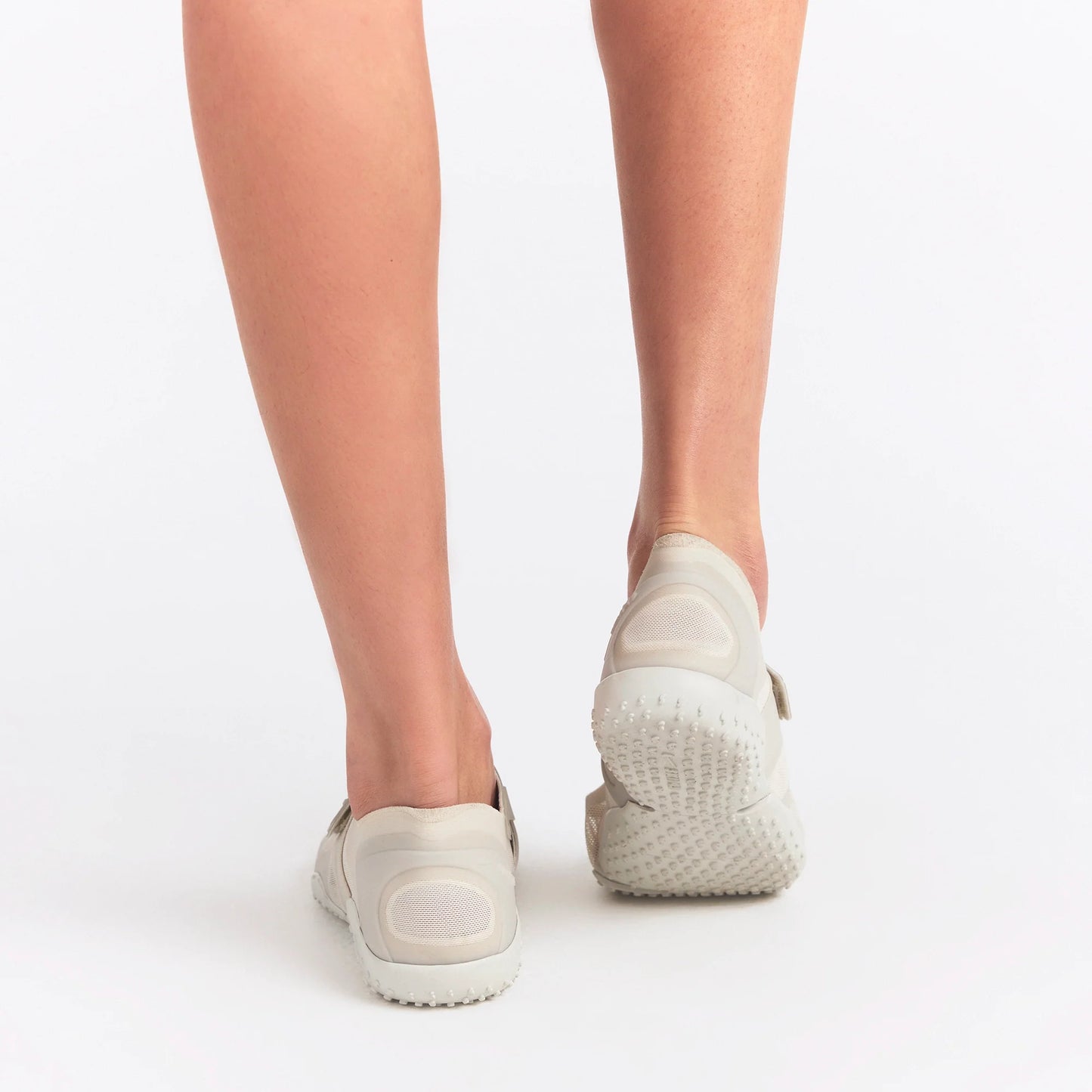 NikeSKIMS FOOTWEAR RIFT MESH | LT BONE