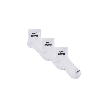 NikeSKIMS ACCESSORIES DRI-FIT™ QUARTER CREW SOCK 3-PACK | SNOW