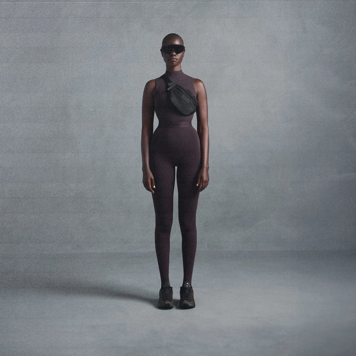 NikeSKIMS VINTAGE SEAMLESS MOCK NECK BRA TOP | PHOENIX