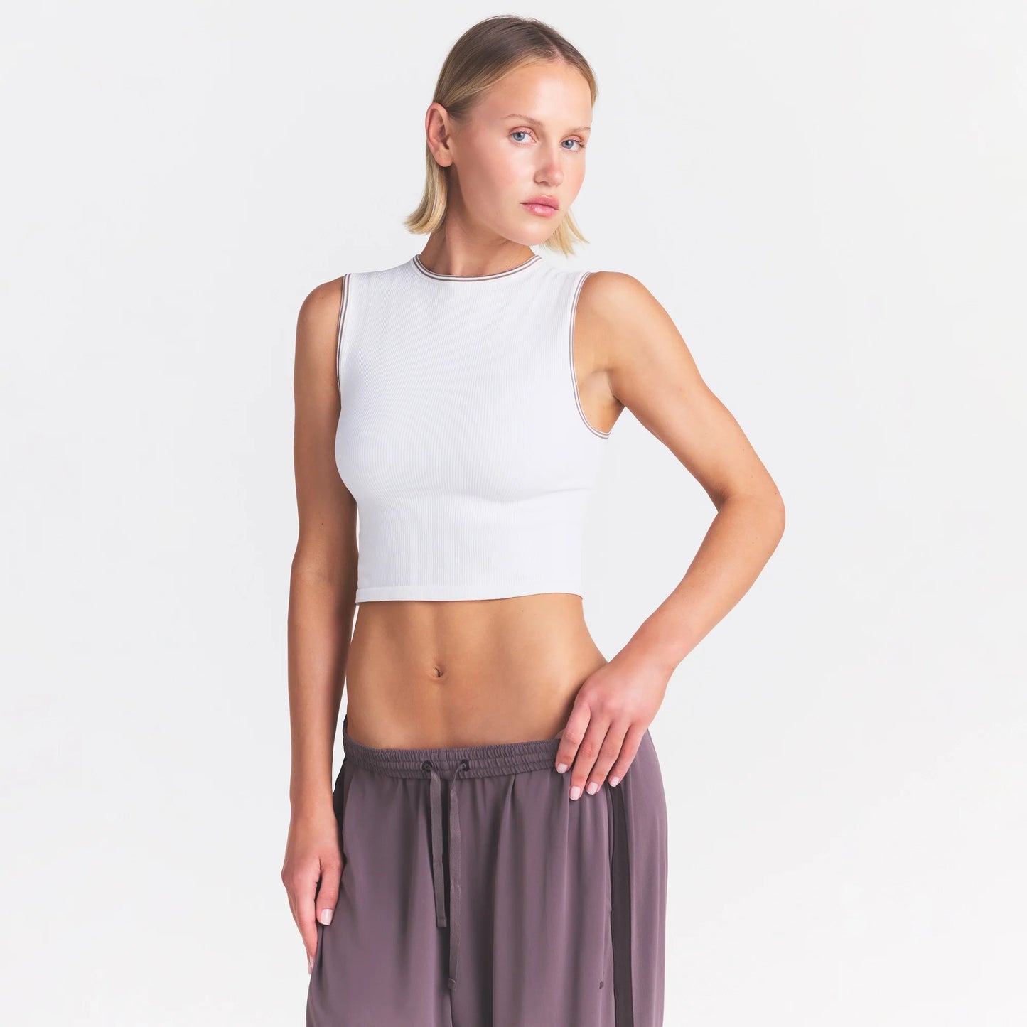 NikeSKIMS RIBBED SEAMLESS MUSCLE TANK | IVORY