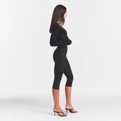 SKIMS BODY HIGH-WAISTED CAPRI | ONYX
