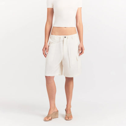 WOVEN COTTON OVERSIZED CARGO SHORT | EGRET