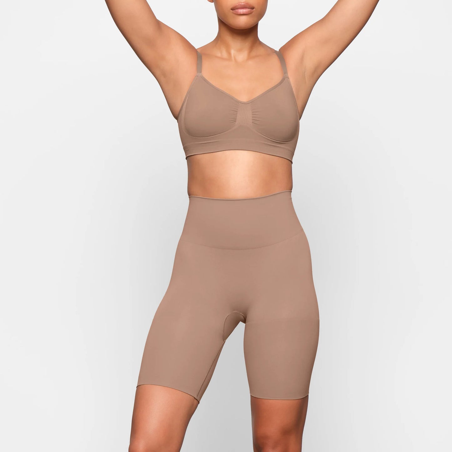 SEAMLESS SCULPT BUTT LIFTING SHORT | SIENNA