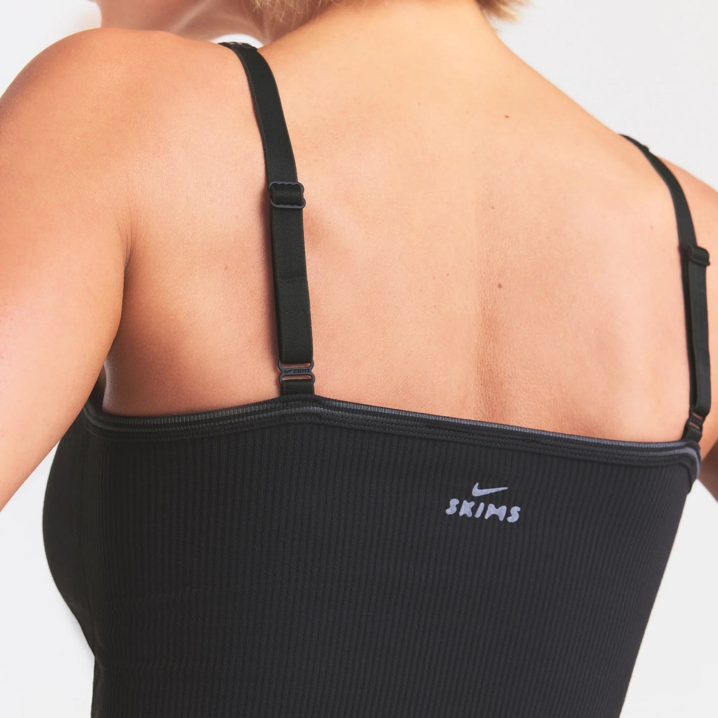 NikeSKIMS RIBBED SEAMLESS CAMI | OBSIDIAN