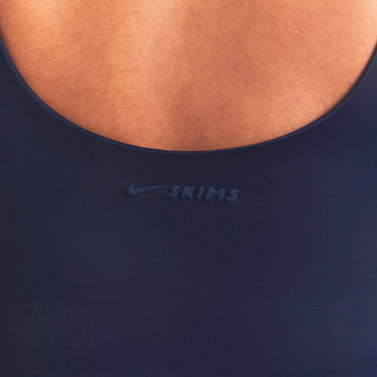 NikeSKIMS SHINE SCOOP NECK BRA TOP | NAVY